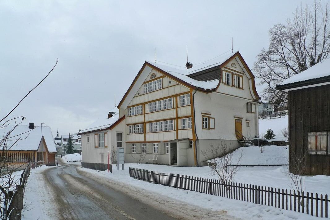 Frontfassade Anna Zürcher Haus